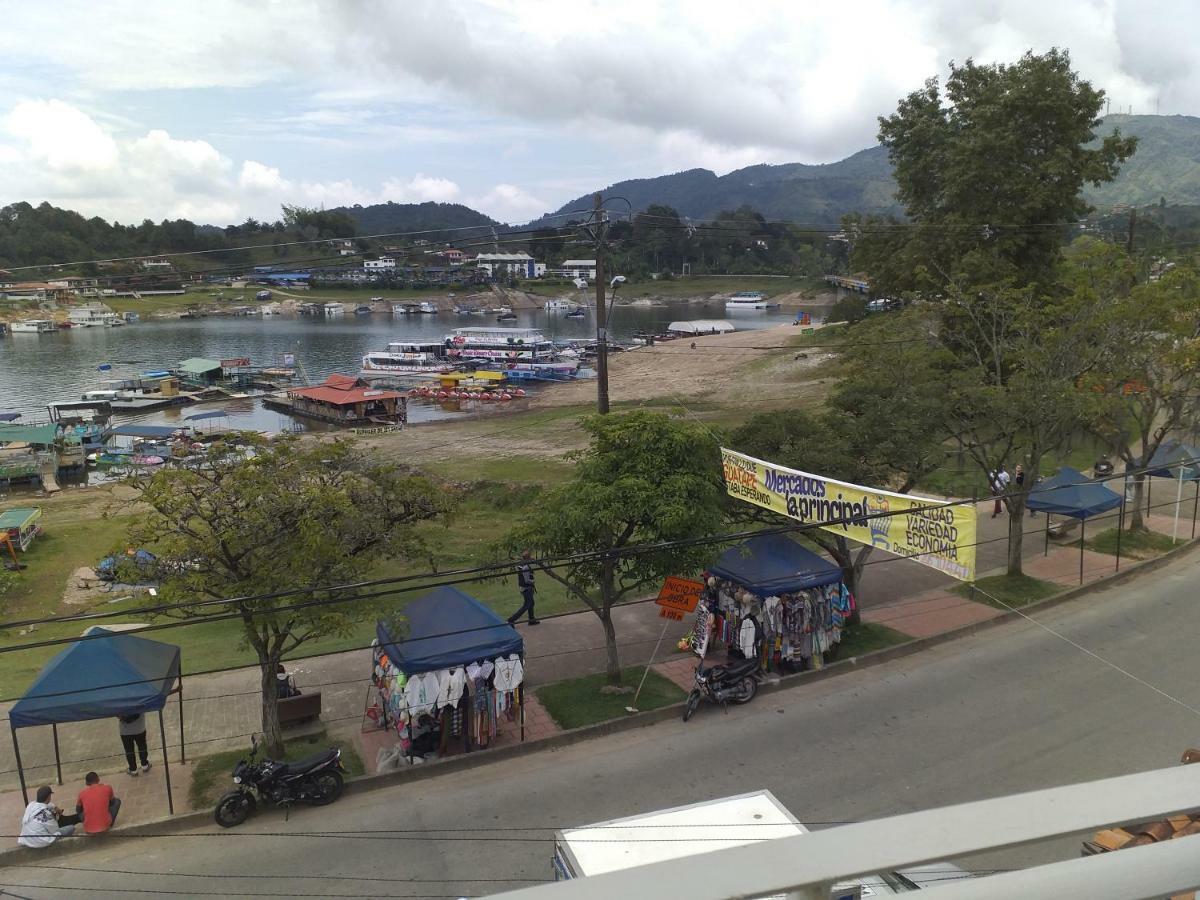 Apartamento The Colors Apartment Guatape Exterior photo